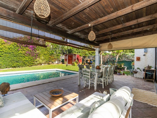6 Schlafzimmer Villa in Río Real
