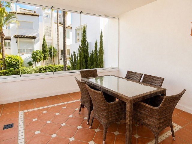 Apartamento con 3 Dormitorios  en Costalita