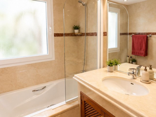 Apartamento con 3 Dormitorios  en Costalita