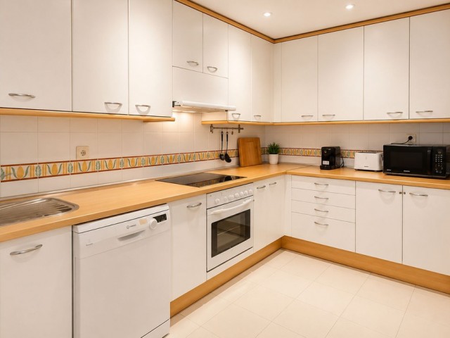 Apartamento con 3 Dormitorios  en Costalita