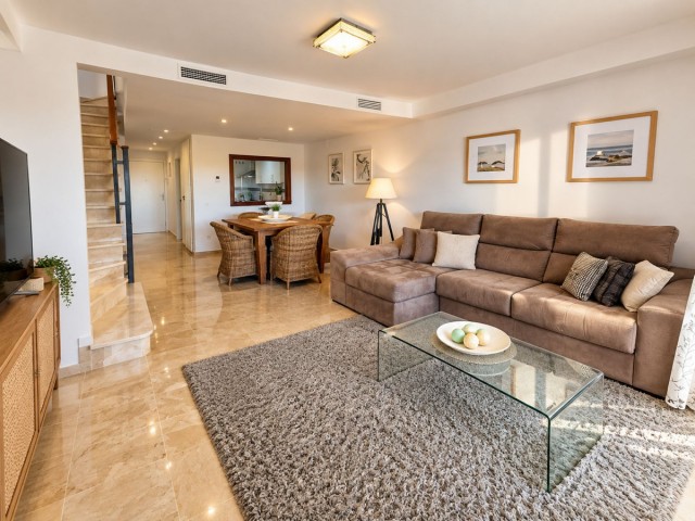 Townhouse, Cabopino, R5365018