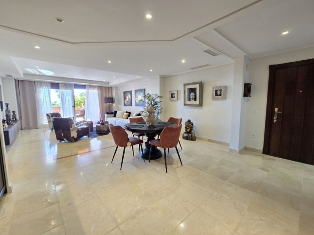 Apartamento con 2 Dormitorios  en La Mairena