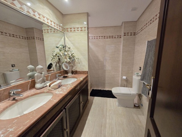 Apartamento con 2 Dormitorios  en La Mairena