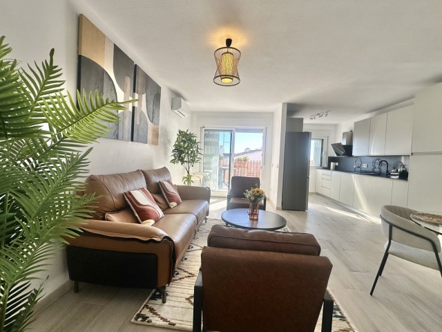 2 Bedrooms Apartment in Calahonda