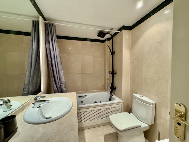 Apartamento con 3 Dormitorios  en Sotogrande Puerto