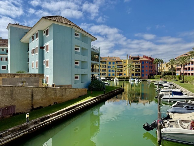 Apartamento con 3 Dormitorios  en Sotogrande Puerto