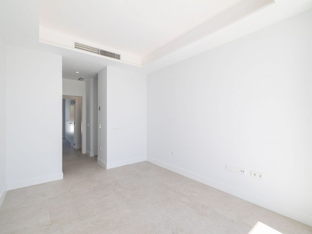 Apartamento con 3 Dormitorios  en Santa Clara