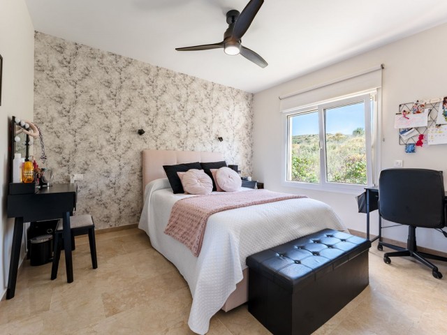 3 Bedrooms Apartment in Calahonda