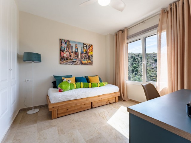 3 Bedrooms Apartment in Calahonda