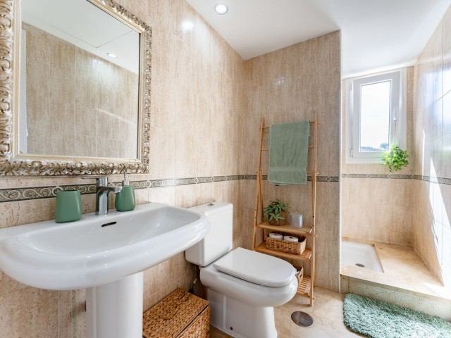 3 Bedrooms Apartment in Calahonda
