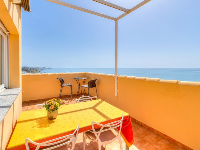 Penthouse, Carvajal, R5367010