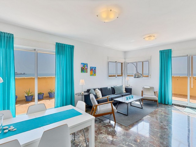 Penthouse, Carvajal, R5367010
