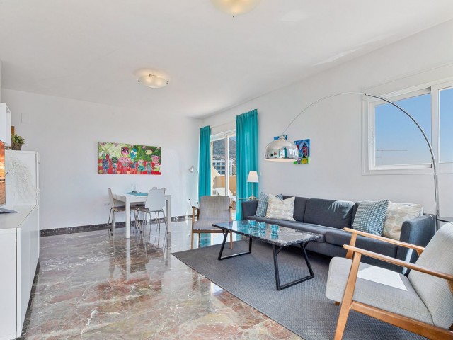 Penthouse, Carvajal, R5367010