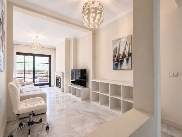 Apartment, Hacienda del Sol, R5367256