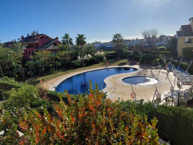 Apartment, Estepona, R5370319