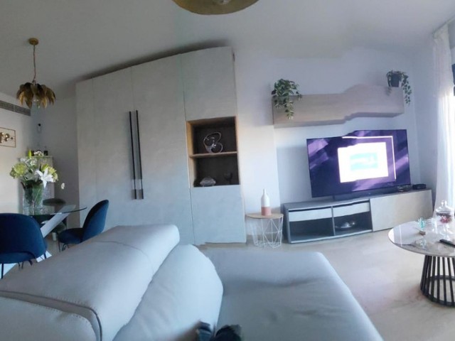 2 Bedrooms Apartment in Estepona