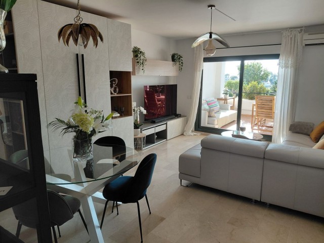 2 Bedrooms Apartment in Estepona