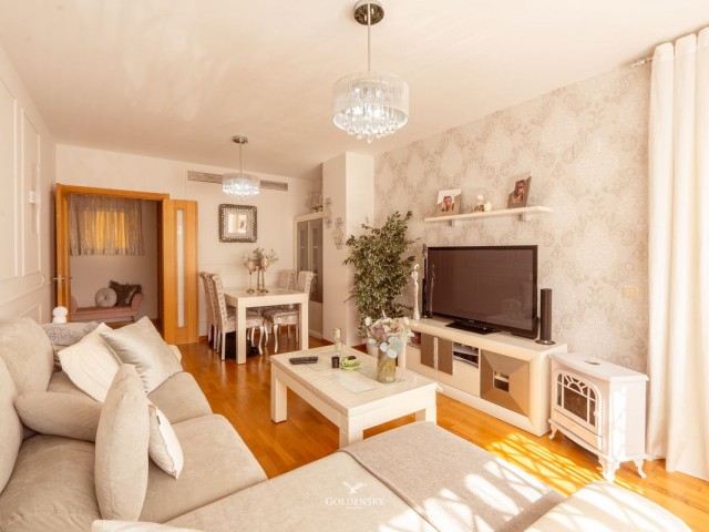 Apartment, Estepona, R5371732