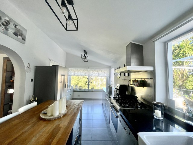 3 Bedrooms Villa in Cerros del Aguila