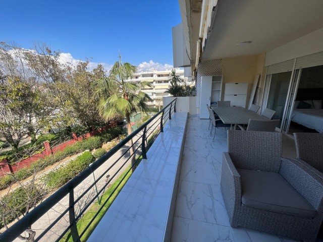 Apartment, San Pedro de Alcántara, R5373871
