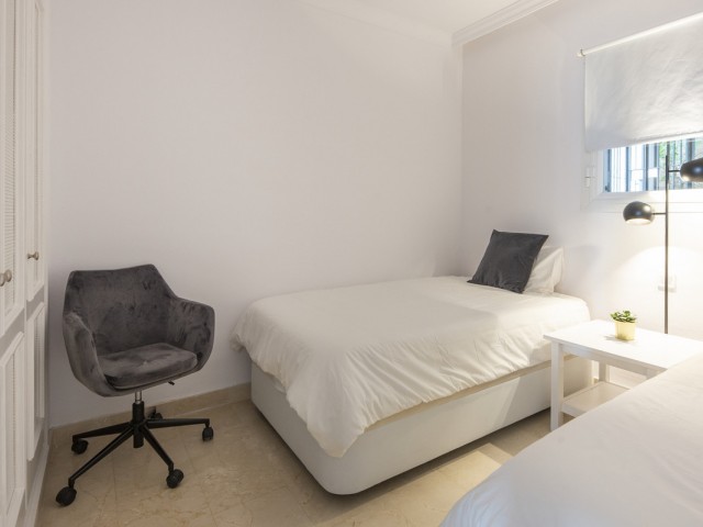 2 Bedrooms Apartment in Benahavís