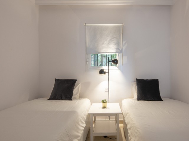 2 Bedrooms Apartment in Benahavís