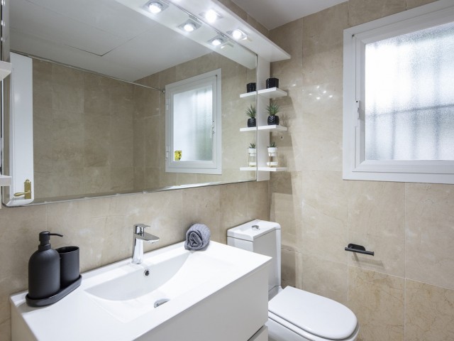 2 Bedrooms Apartment in Benahavís