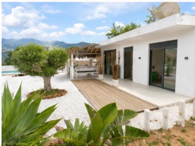 Villa, Ojén, R5374714