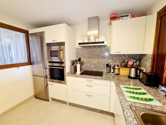 Apartamento, New Golden Mile, R5376910