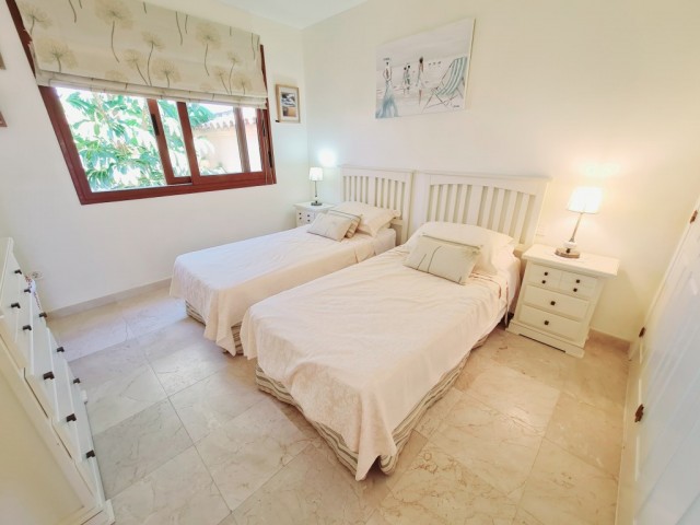 Apartamento con 2 Dormitorios  en New Golden Mile