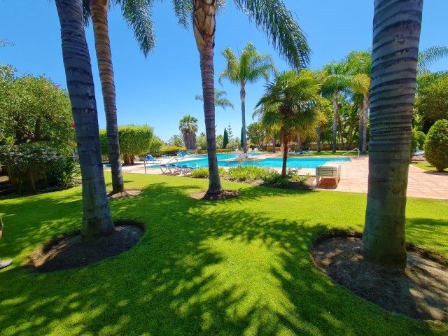 Apartamento con 2 Dormitorios  en New Golden Mile