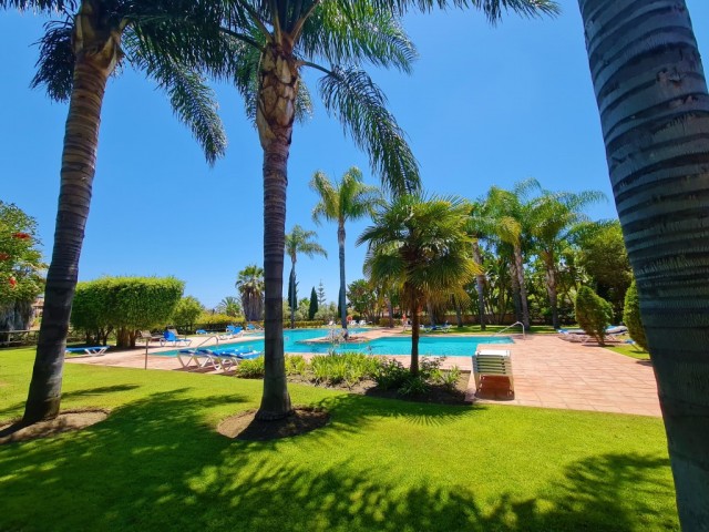 Apartamento con 2 Dormitorios  en New Golden Mile