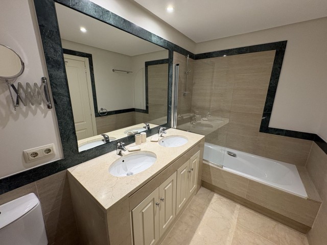 Apartamento con 2 Dormitorios  en La Quinta