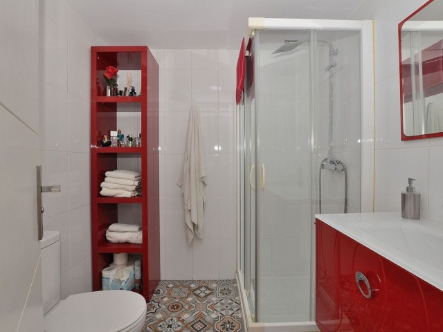 Ático con 3 Dormitorios  en Benalmadena Pueblo