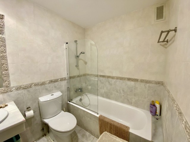 Apartamento con 3 Dormitorios  en Hacienda del Sol