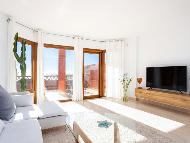 Apartamento con 3 Dormitorios  en Carvajal