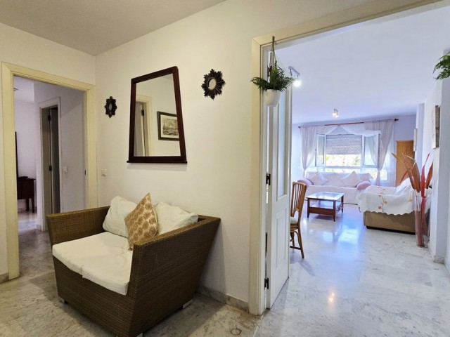Apartment, Nueva Andalucia, R5379112