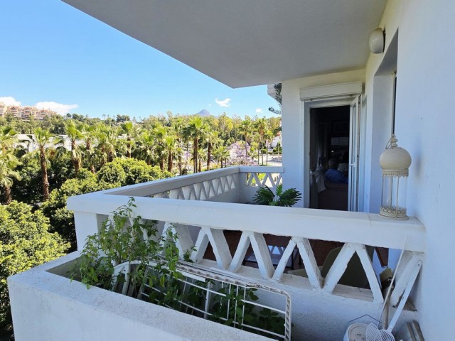 3 Bedrooms Apartment in Nueva Andalucía