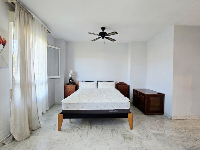 3 Bedrooms Apartment in Nueva Andalucía