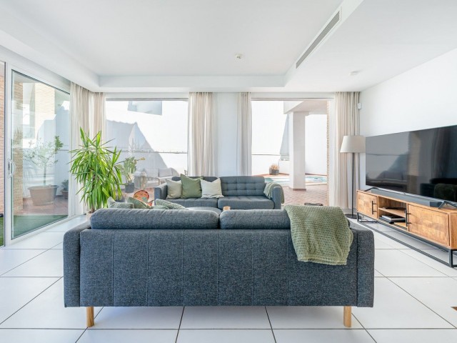 Villa con 5 Dormitorios  en Torremuelle