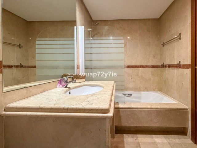 Apartamento con 2 Dormitorios  en El Rosario