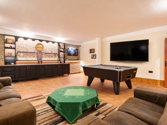 4 Schlafzimmer Villa in Sierrezuela
