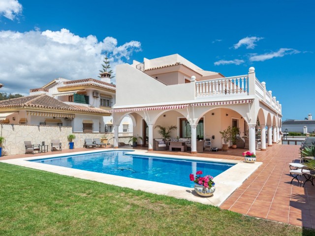 4 Schlafzimmer Villa in Sierrezuela