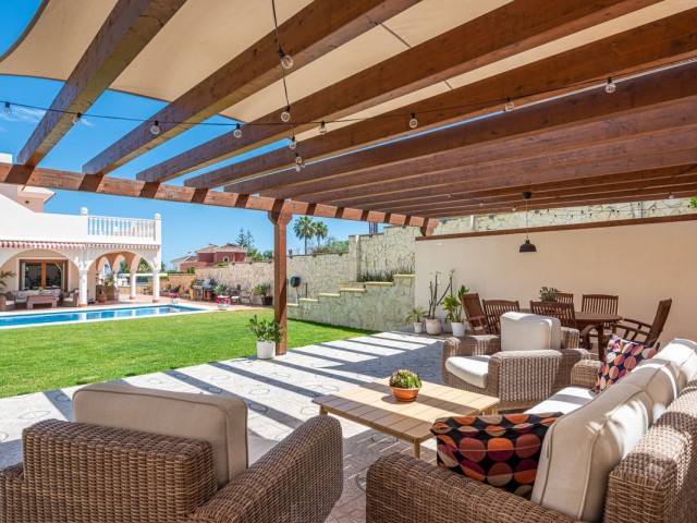 4 Schlafzimmer Villa in Sierrezuela