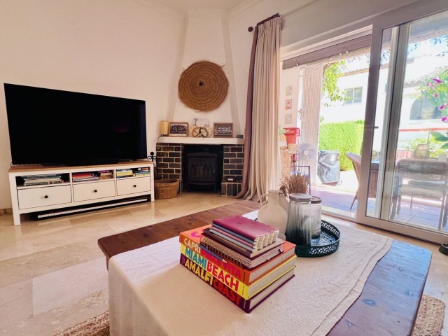 Townhouse, El Paraiso, R5384656