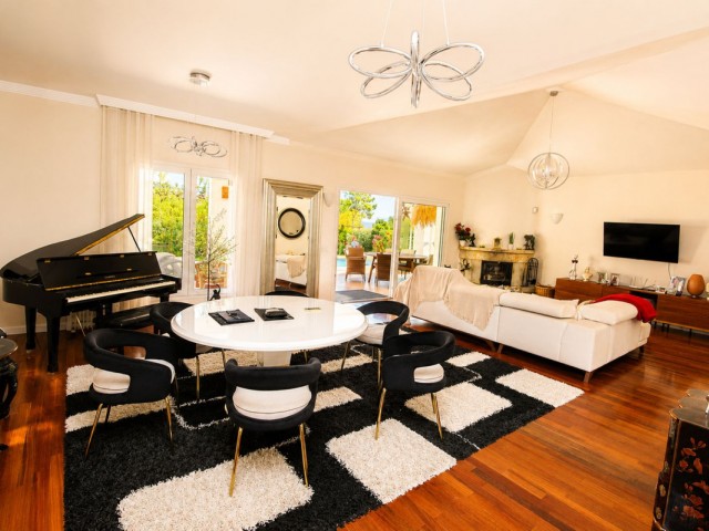 Villa, Sierrezuela, R5387131
