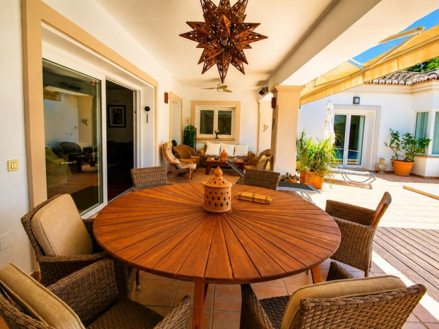6 Sovrums Villa i Sierrezuela