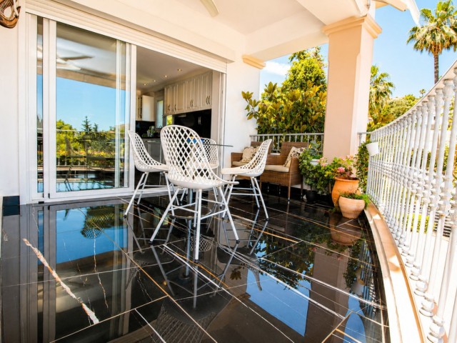 6 Sovrums Villa i Sierrezuela