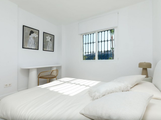 Apartamento con 3 Dormitorios  en La Quinta