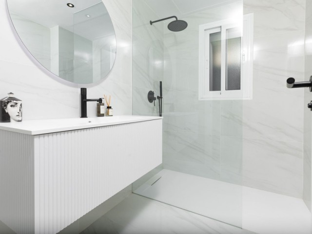 Apartamento con 3 Dormitorios  en La Quinta